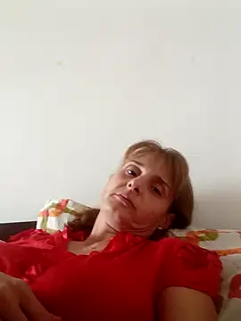 Snapshot of h_Lettyh chatting on 5, 11, 2025 h Lettyh online show from 5, 11, 2025