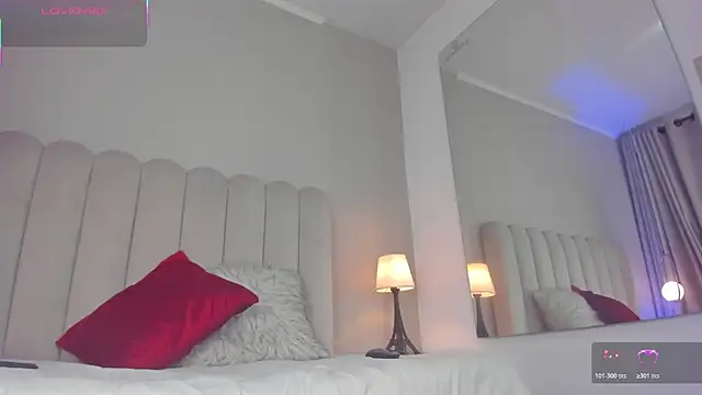 Melanie hillz online show from 7, 11, 2025