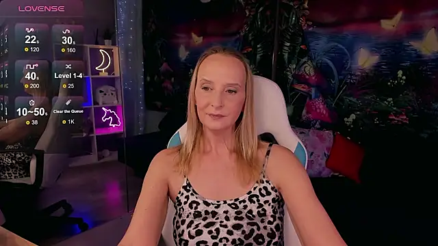 ScarlettPalmer online show from 7, 2, 2026