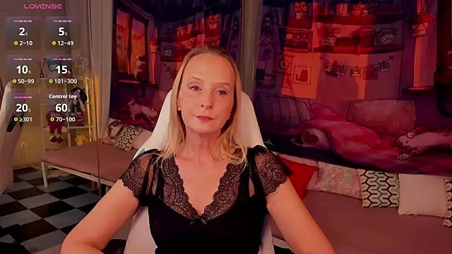 ScarlettPalmer online show from 20, 12, 2025