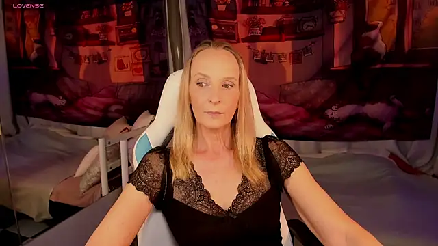 ScarlettPalmer online show from 4, 6, 2026