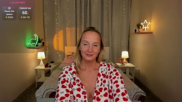 ScarlettPalmer online show from 4, 11, 2025