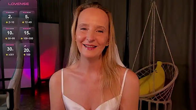 ScarlettPalmer online show from 6, 1, 2026