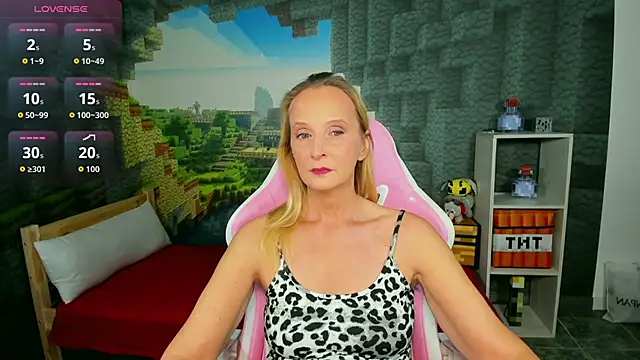 ScarlettPalmer online show from 21, 11, 2025