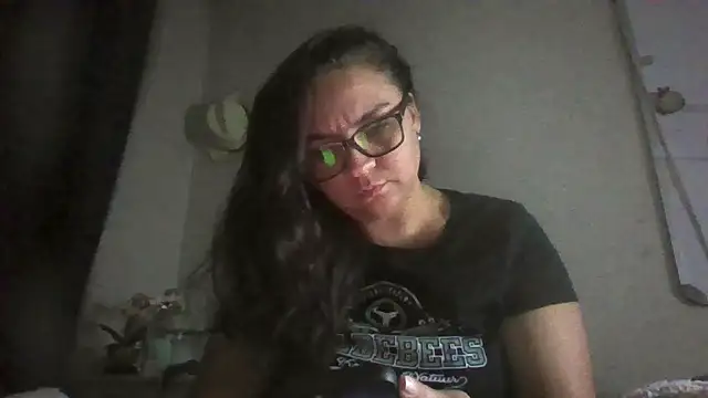 Snapshot of lilMissMarli chatting on 14, 4, 2026 lilMissMarli online show from 14, 4, 2026