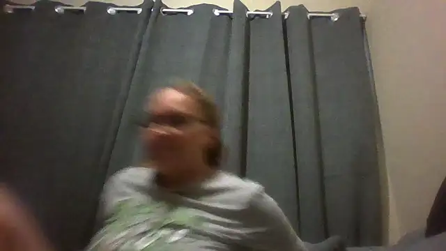 Snapshot of lilMissMarli chatting on 11, 1, 2026 lilMissMarli online show from 11, 1, 2026