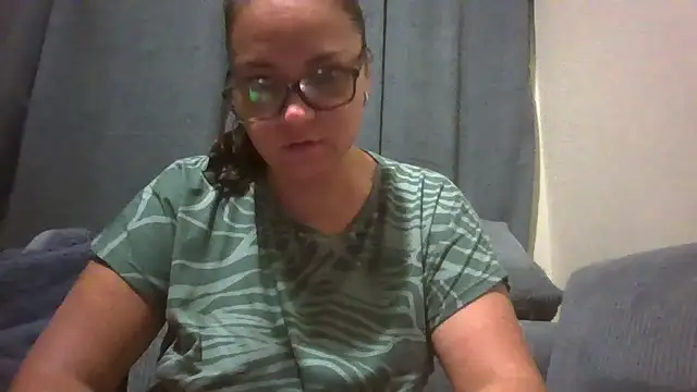 Snapshot of lilMissMarli chatting on 1, 4, 2026 lilMissMarli online show from 1, 4, 2026