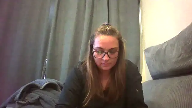 Snapshot of lilMissMarli chatting on 20, 2, 2026 lilMissMarli online show from 20, 2, 2026