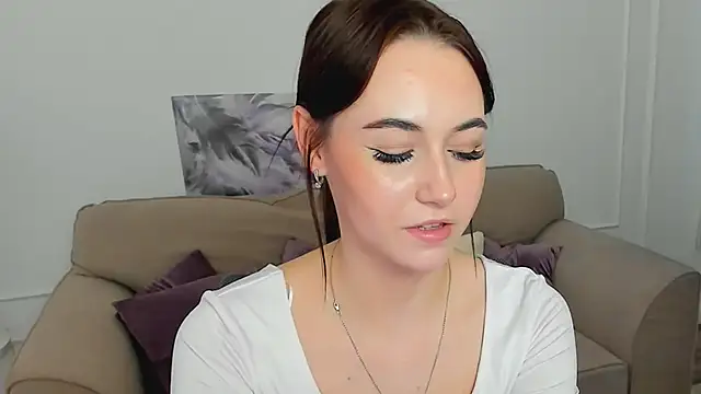 MakeYoueHappy online show from 23, 11, 2025