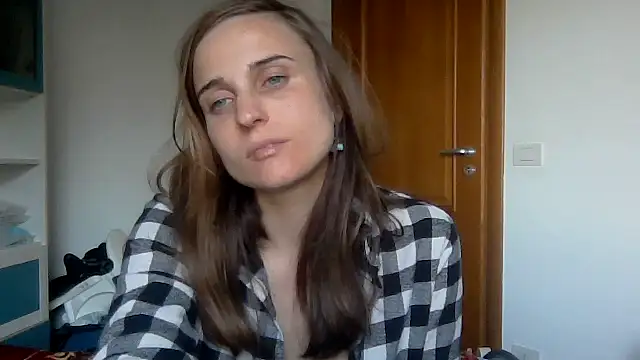 Snapshot of SinnEmily chatting on 23, 4, 2026 SinnEmily online show from 23, 4, 2026