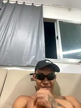 Snapshot of Novinho_sb7 chatting on 26, 10, 2025 Novinho sb7 online show from 26, 10, 2025