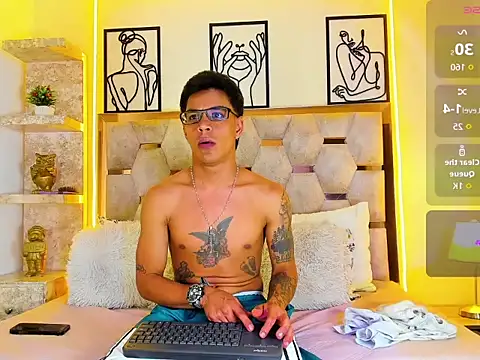 Andrew Haalls online show from 28, 10, 2025