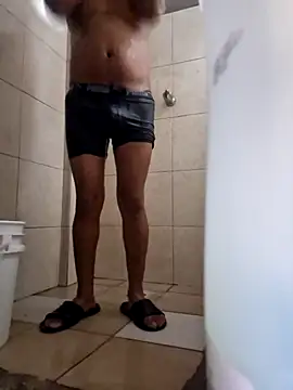 Snapshot of sanz957 chatting on 14, 11, 2025 sanz957 online show from 14, 11, 2025