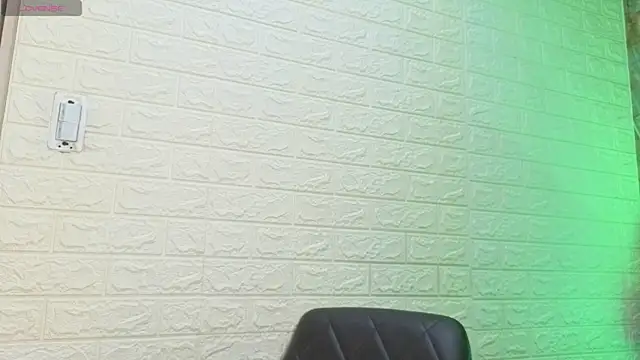 Snapshot of Salome_cruxx chatting on 6, 5, 2026 Salome cruxx online show from 6, 5, 2026