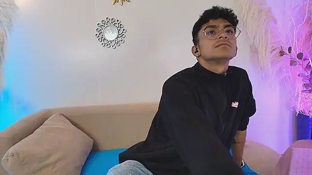 Snapshot of SexyAndresito22 chatting on 5, 11, 2025 SexyAndresito22 online show from 5, 11, 2025