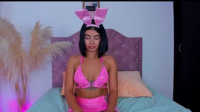 Julig01 online show from 1, 11, 2025