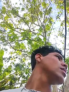 Alex Sweeting online show from 3, 2, 2026