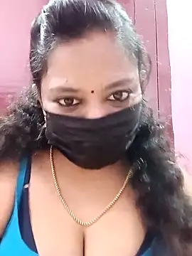 Snapshot of Mandhra28 chatting on 29, 10, 2025 Mandhra28 online show from 29, 10, 2025