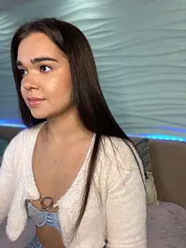 Snapshot of BabyShy- chatting on 21, 11, 2025 BabyShy- online show from 21, 11, 2025