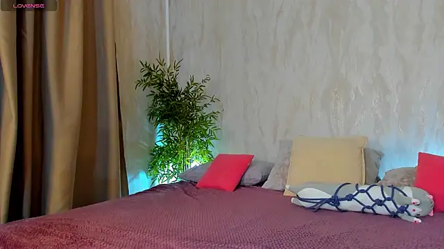 May Yam online show from 9, 4, 2026