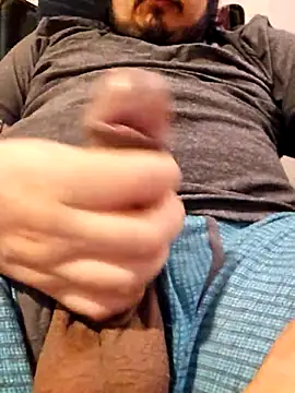 Snapshot of Uncutbrowncock chatting on 17, 1, 2026 Uncutbrowncock online show from 17, 1, 2026