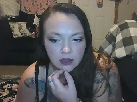 Snapshot of BartenderSteph chatting on 27, 10, 2025 BartenderSteph online show from 27, 10, 2025