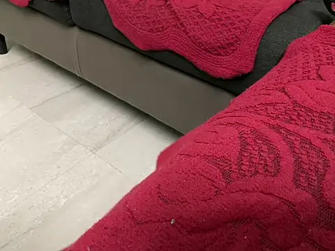 Snapshot of Riu92 chatting on 5, 4, 2026 Riu92 online show from 5, 4, 2026