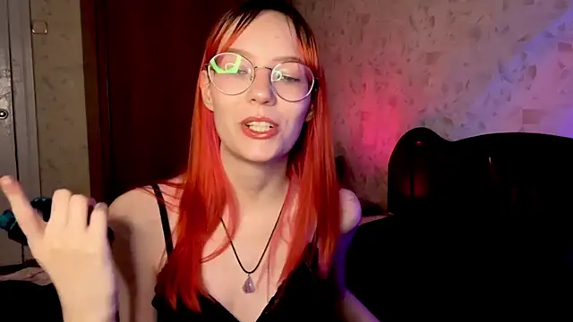 Snapshot of Midnight_Secret chatting on 29, 10, 2025 Midnight Secret online show from 29, 10, 2025