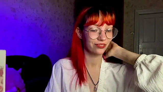 Snapshot of Midnight_Secret chatting on 28, 10, 2025 Midnight Secret online show from 28, 10, 2025