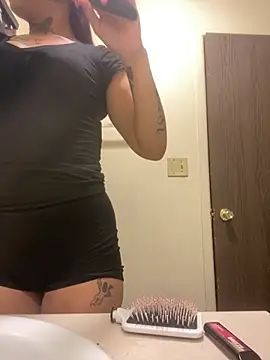 Snapshot of JayyBabyy1 chatting on 4, 12, 2025 JayyBabyy1 online show from 4, 12, 2025