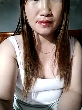 Snapshot of emini-xx chatting on 26, 4, 2026 emini-xx online show from 26, 4, 2026
