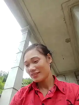 Snapshot of doggy-00 chatting on 27, 10, 2025 doggy-00 online show from 27, 10, 2025