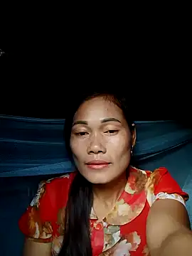 Snapshot of doggy-00 chatting on 28, 10, 2025 doggy-00 online show from 28, 10, 2025