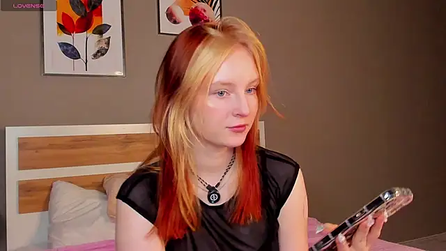 Snapshot of AngelWisee chatting on 15, 6, 2026 AngelWisee online show from 15, 6, 2026