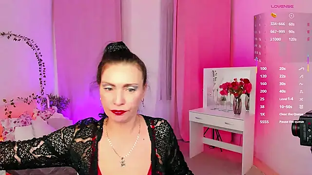 Evanessa Johns online show from 4, 2, 2026