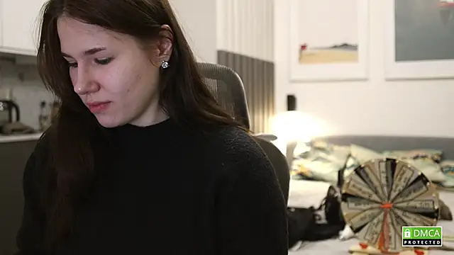 girl u never met online show from 14, 11, 2025