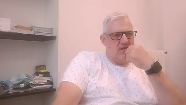 Snapshot of Diegoriv71 chatting on 28, 5, 2026 Diegoriv71 online show from 28, 5, 2026