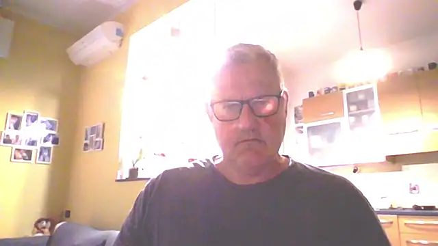 Snapshot of Diegoriv71 chatting on 26, 4, 2026 Diegoriv71 online show from 26, 4, 2026