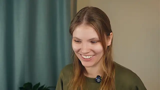 Snapshot of YoshieGradney chatting on 29, 10, 2025 YoshieGradney online show from 29, 10, 2025