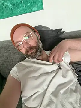 Snapshot of edgarmachtsderbe chatting on 15, 1, 2026 edgarmachtsderbe online show from 15, 1, 2026