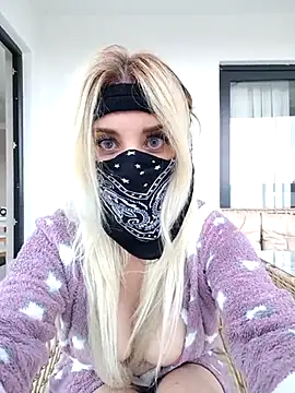 Sweet xxBuse online show from 18, 1, 2026