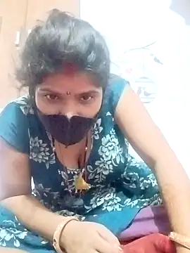 hot couple 000 online show from 28, 10, 2025