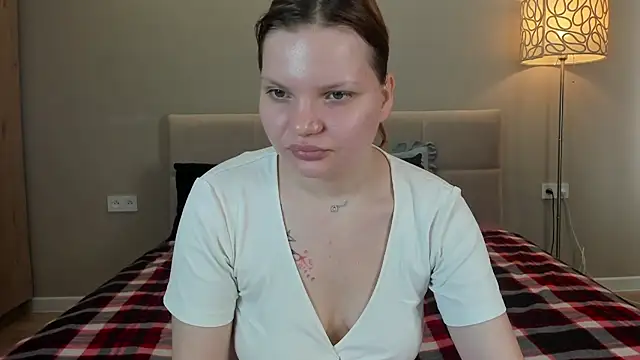 Snapshot of babyyullii chatting on 4, 6, 2026 babyyullii online show from 4, 6, 2026
