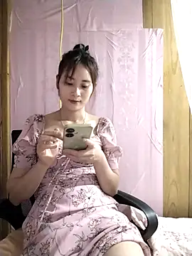 Em xinh01 online show from 15, 4, 2026