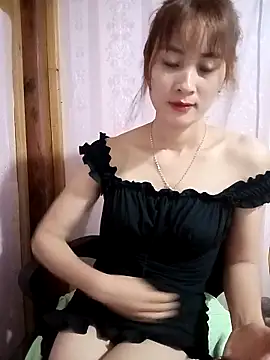 Snapshot of Em_xinh01 chatting on 16, 5, 2026 Em xinh01 online show from 16, 5, 2026