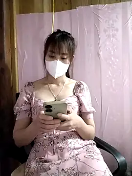 Em xinh01 online show from 14, 4, 2026