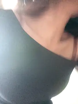 Linh sexy98 online show from 3, 4, 2026