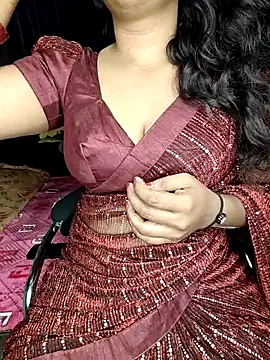 shreyareddy99 online show from 27, 2, 2026