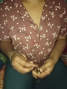 shreyareddy99 online show from 2, 11, 2025