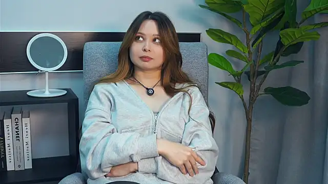 Snapshot of RacquelSookoo chatting on 30, 10, 2025 RacquelSookoo online show from 30, 10, 2025